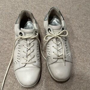 Paige size 9 white sneakers with silver studs